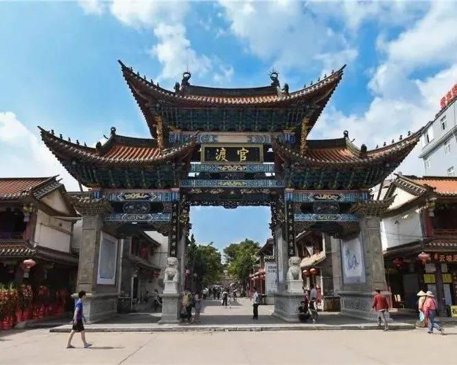 晚上怎么跟女生聊天找话题?-专业的知识问答网页